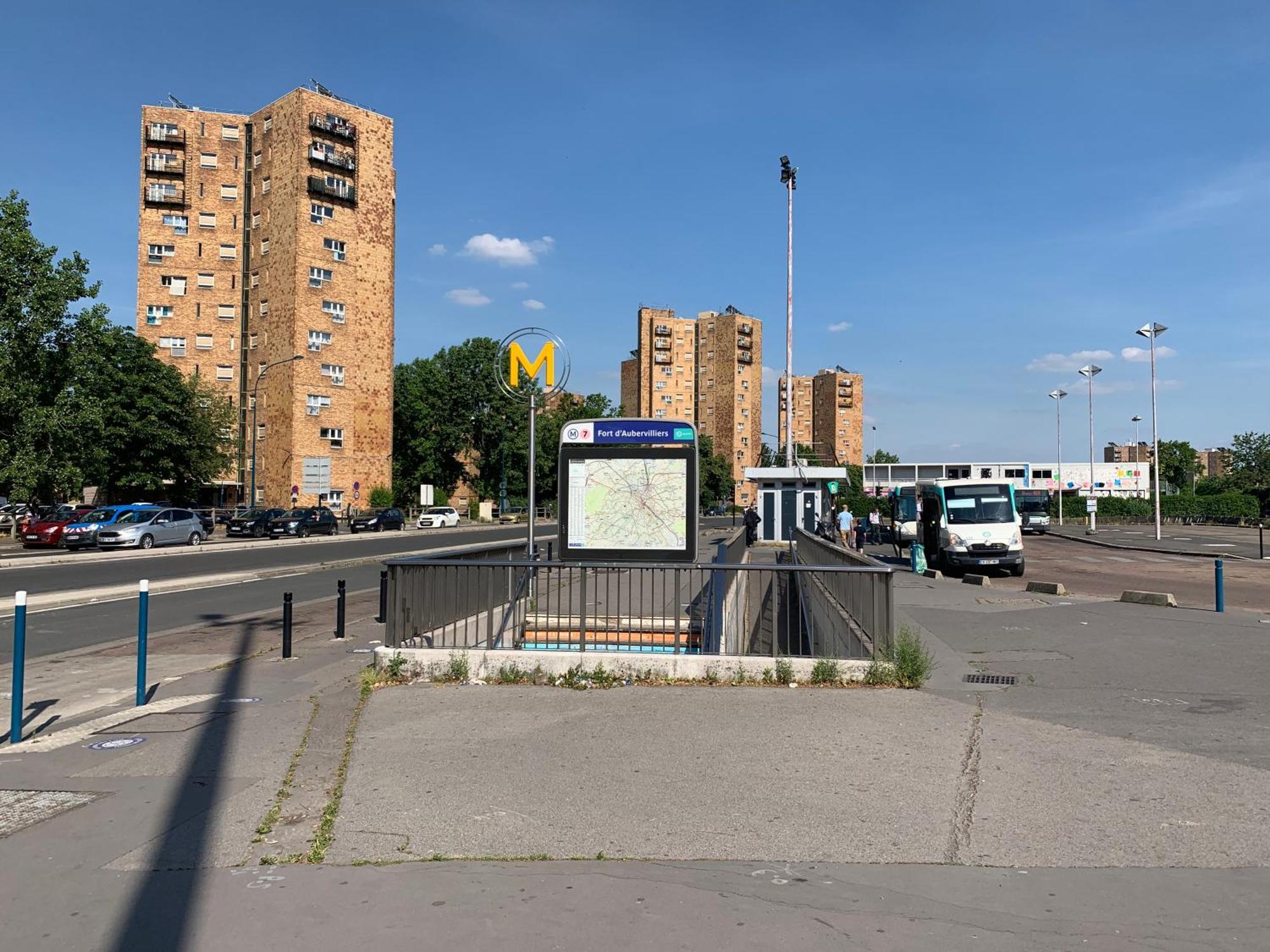 Grand F3 60M2 Pour 6 Personnes - Paris 19Eme - Stade De France - La Villette Aubervilliers Buitenkant foto